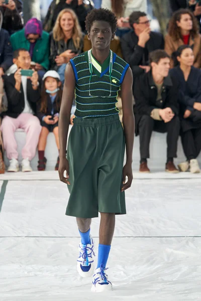 Look 5
